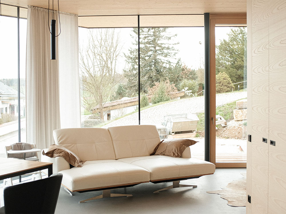 Uwe Maier Holzbau – Moderner Wohnraum auf Garage